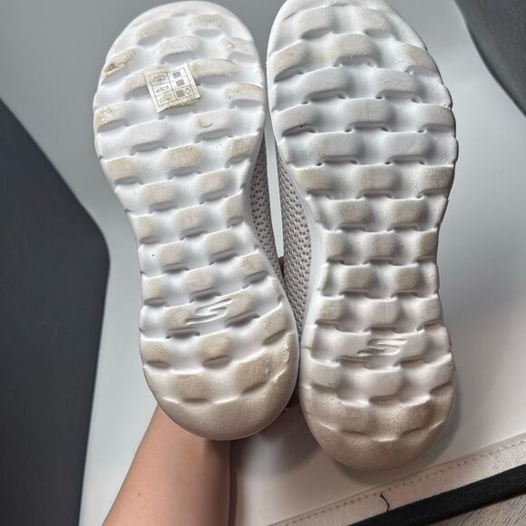 Skechers Women's Go Walk Joy Sneaker SIZE 6.5 COLOR NATURAL - Picture 7 of 8